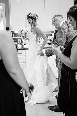 bridal-preparations-for-nottinghamshire-wedding-photographer