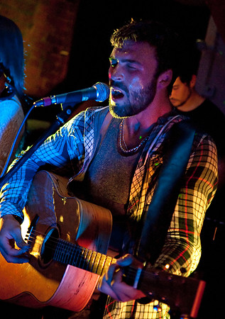 Danny Landau performing at Harrisons Music Bar in Sheffield