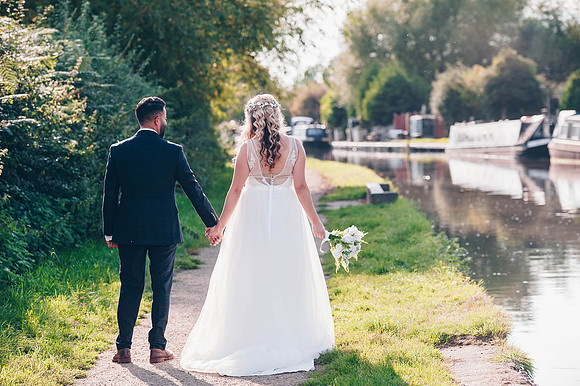 derbyshire wedding photography of bride and groom on canal side path